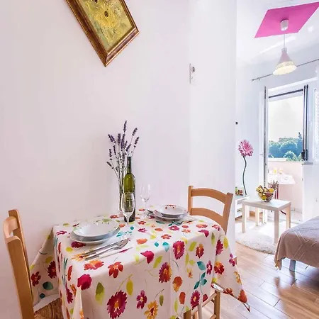 In - Insel Krk 36873 * Vrbnik (Primorje-Gorski Kotar)