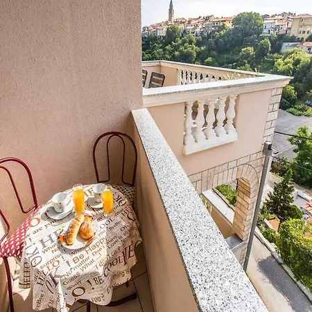 Apartment In Vrbnik/insel Krk 36873